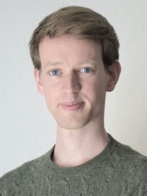 Dr.  Maarten Schledorn