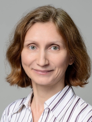 Dr.  Larisa Miloglyadova